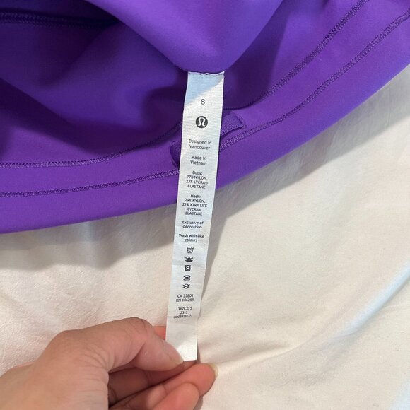 NWOTs Lululemon WunderTrain Mesh Panel 6 inch Short in Atomic Purple size 8 - Picture 7 of 13